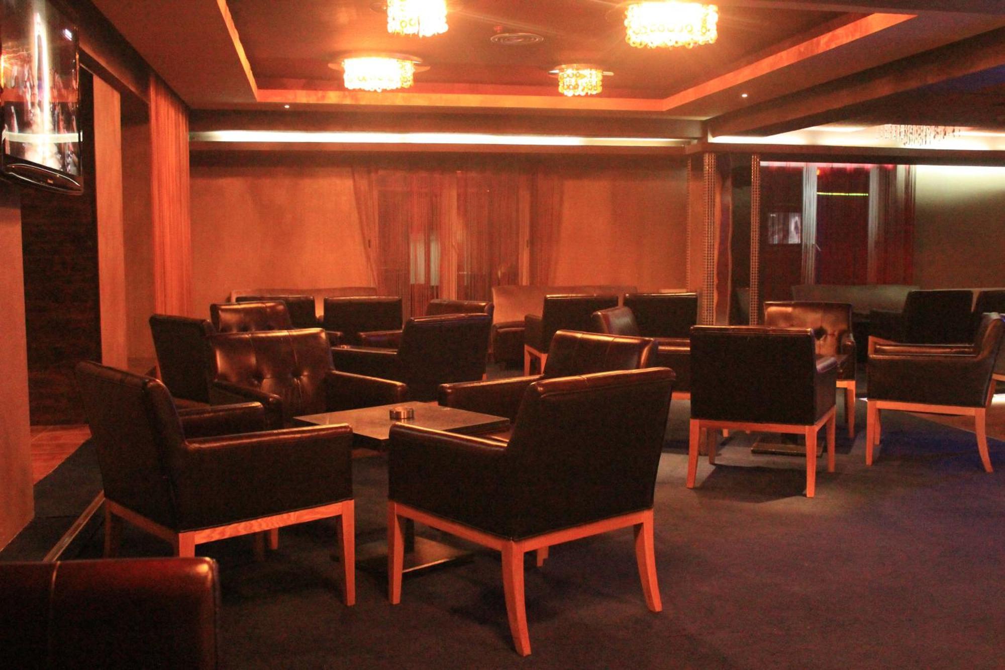 אולן בטור The Corporate Hotel מראה חיצוני תמונה